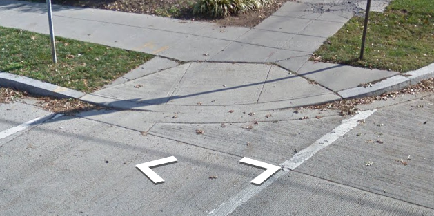 A Street View image of missing a tactile warning with severity 2.